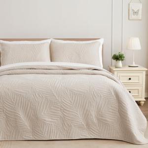 Lightweight King Size Quilt Bedding Set - Leaf Pattern