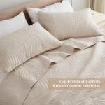 Lightweight King Size Quilt Bedding Set - Leaf Pattern