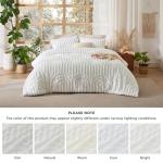 Bedsure Boho Tufted Queen Comforter Set - White Boho Bedding Comforter Sets, 3 Pieces Farmhouse Shabby Chic Embroidery Bed Set, Soft Fluffy Cozy Arch Pattern Comforter for All Seasons