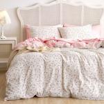 Wake In Cloud - Floral Comforter Set, Coquette Cottagecore Aesthetic Cute Flower Pattern for Women Teen Girls, Soft Lightweight Dorm Bedding, 3 Piece, Pink, Full Size