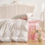 Wake In Cloud - Floral Comforter Set, Coquette Cottagecore Aesthetic Cute Flower Pattern for Women Teen Girls, Soft Lightweight Dorm Bedding, 3 Piece, Pink, Full Size