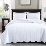 White Reversible Queen Quilt Bedding Set with Shams