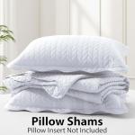 White Reversible Queen Quilt Bedding Set with Shams