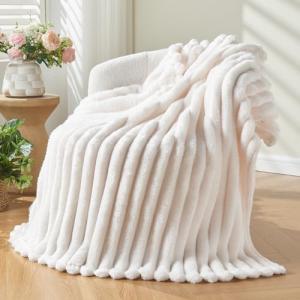 Ivory Silky Flannel 3D Ribbed Throw Blanket