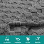 Kaisa Cozy 3D Checkered Fleece Throw Blanket
