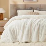 Cozy Fleece Queen Comforter Set with Pillows