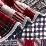 Rustic Christmas Queen Quilt Set with Shams