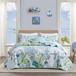 Tritard 3 Piece Coastal Beach Quilt Set Full/Queen Size Ocean Beach Themed Bedding Set Microfiber Lightweight Bedspread Coverlet with 2 Shams Starfish Coral Bed Covers for All Season, 90''x96''