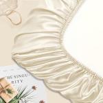 Manyshofu Satin Pillowcases for Hair Protection - 1Pcs Beige Pillow Cases, Elastic Band Standard & Queen Satin Pillowcases Luxury Silky Pillow Cases Travel Pillow Covers