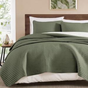 Olive Green Queen Quilt Set with Pillow Shams