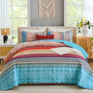 Bohemian Queen Quilt Set with Striped Design