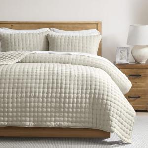 Beige King Quilt Set with Pillow Shams