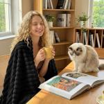 HIMEET Black Ribbed Throw Blanket for Couch - 300GSM Lightweight Soft Fleece Blanket for Women Men, Cozy Blankets for Mothers Gifts, Striped Spring Home Room Decor, Black, 50x60 Inches