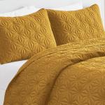 VCNY Home Kaleidoscope Pattern 3 Piece Quilt Set, Full Queen, Gold