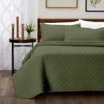 Cosy House Collection Luxury Rayon Derived from Bamboo 3-Piece Quilt Set - Ultra Soft Coverlet Bedspread - Classic Weave Stitch - Includes Quilt and 2 Pillow Shams (King/Cal King, Sage Green)