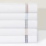 Dreamology White Duvet Cover Luxury Hotel Quality Bedding Set 100% Cotton Embroidered Duvet Covers with 2 Pillow Shams Hypoallergenic Zipper Closure 3 Pieces Duvet Set (Gold T-200, Queen)