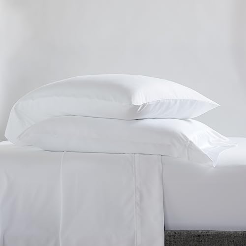 Serta Classic Queen Bedding Set with Pillows