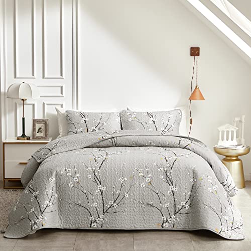 Gray Floral Reversible Quilt Set for All Seasons