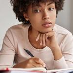 Sikao Black Pens Bulk Gripped Slimster Retractable Ballpoint Pen Medium Point Black ink Smooth Writing Pens for Journaling (60Pack)