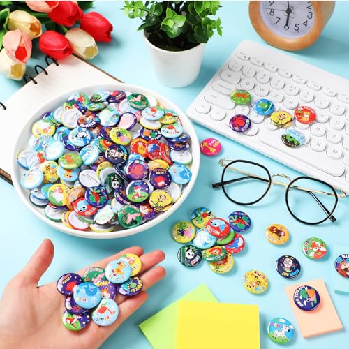 XunYee 200 Pcs Reward Button Pins Mini Round Inspirational Recognition Button Motivational Pins Bulk Teacher Reward Pin for Kids Students Classroom Elementary Grade School Home Supplies (Spanish)
