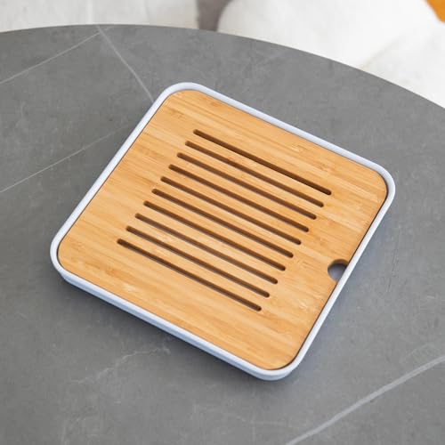 Gongfu Tea Set: Black & White Ceramic Delight