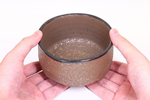 Handmade Japanese Matcha Tea Bowl with Gold