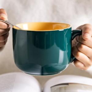 Arawat 21oz Soup Bowls Microwave Safe with Handles Spoon and Coaster Cute Large Soup Mugs XXL Coffee Mug Big Ceramic Tea Cups Cappuccino Cup Gift Birthday Gifts for Women and Men