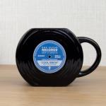 Gift Republic Vinyl Record Novelty Mug Retro Coffee Cup Music Lovers Gift Cool Retro Packaging Large Black Mug Birthday Christmas Gift For Music Fans