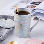KEYIGOU 13.5oz Marble Coffee Mugs with Lid Gold Spoon Pearly Ceramic Tea Cup Cute Mugs for Women Mom Friend Gifts