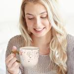 Christian Art Gifts Topsy-Turvy Wildflowers Ceramic Coffee Mug with Gold Handle – 11 oz. Lead and Cadmium-free Coffee Mug for Women with Inspirational Bible Verse: Give Thanks - 1 Thessalonians 5:18