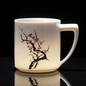 XIYUANJI Ceramic Coffee Mugs - 15oz Cute Coffee Cup,Hand-Painted Plum Blossom - Resilience & Elegance,Insulated Ceramic Mugs,Perfect Coffee/Tea/Milk Gift Set for Women/Men ﻿