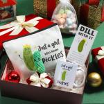 Nuogo 5 Pcs Bulk Inspirational Gifts Pickle Makeup Bag Crochet Coffee Mug with Card Funny Gifts for Pickle Lovers Employee Coworker Students Friends Women Teacher Birthday Baby Shower