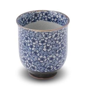 Traditional Japanese Mino Ware Sometsuke Teacup - Floral Pattern, 8 fl oz, Compact Ceramic Tea Cup for Daily Use and Gifts, Ideal for Tea Enthusiasts (Kyoto Komon)