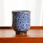 Traditional Japanese Mino Ware Sometsuke Teacup - Floral Pattern, 8 fl oz, Compact Ceramic Tea Cup for Daily Use and Gifts, Ideal for Tea Enthusiasts (Kyoto Komon)