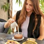 LOSYHU 14 Oz Vintage Coffee Mugs Glassware Set of 4 Clear Embossed Tea Cups With Bamboo Lids and Spoons, Hobnail Glass Coffee Mugs Gifts for Women, Overnight Oats