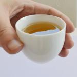 Liang baobao Small Porcelain Teacup Set of 4 White Sample Tea Cups Chinese kung Fu Tea Cup Egg-shaped 3oz (White porcelain)