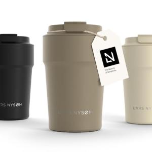LARS NYSØM Thermo Coffee Mug to go 13oz | Travel Mug 0.38 Liter with Insulation | Leak Proof Stainless Steel Thermal Tumbler for Coffee and Tea on the Go (Taupe Brown, 12.9oz)