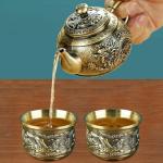 Chinese Gongfu Tea Set,Traditional Teapot Set Including 4 Metal Cups and Tea Tray,Craft Kettle Set for Table Decor (Dragon)