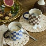 DELIGHTS GALORE Retro Checkered Ceramic Coffee Mug 16Oz - Extra Large Handle, Microwave Safe Vintage Patterned Tea Cup for Home-2pack