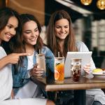 Danwei Glass Cups with Lids and Straws - 4 Pack