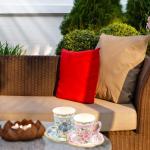 Floral Paper Tea Cups - Set of 24