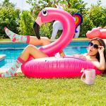 Christmas Flamingo Gift Set: Mug, Socks, Keychain