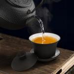 Cididu Set of 3 Gaiwan Tea Cup with Lid and Saucer, 4 Oz Small Traditional Chinese Porcelain Tea Set, Handmade Tea Bowl Teaware Black White, Ceramic Tea Brewing System for Home Kitchen Coffee