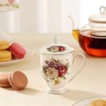Elegant Ceramic Tea Mug with Lid, 10oz