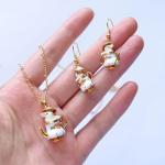 CEAeis Mouse In Teapot Necklace And Earrings Set, Handmade Enameled Chipmunk Earrings, Cartoon Teacup Earrings for Women (Necklace)