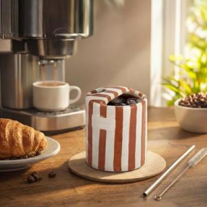 Ferrochef 1 Pack Ceramic Coffee Mug with Sip Hole Espresso Cup 10oz with Straws Retro Hand Painted Striped Porcelain Coffee Tea Cup Cappuccino Latte Mug for Kitchen Dining Travel (Brown)