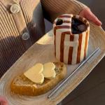 Ferrochef 1 Pack Ceramic Coffee Mug with Sip Hole Espresso Cup 10oz with Straws Retro Hand Painted Striped Porcelain Coffee Tea Cup Cappuccino Latte Mug for Kitchen Dining Travel (Brown)