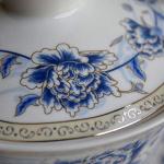 Liang baobao Traditional Gaiwan Tea Set with Lid and Saucer Handmade Ceramic Tea Cup Flower Porcelain Teacups 10oz