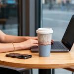 GIROFLIER Ceramic Travel Mug with Lid (12 oz) – Aesthetic Coffee Cup for Women & Men, Modern Minimalist Travel Mug, Microwave & Dishwasher Safe, Fits Car Cup Holder (Whispy Blue)