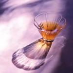 Zenation Elegant Petal-Shaped Glass Tea Cup and Saucer Set – 2-Piece Small Tasting Set, Delicate Flower Design for Refined Tea or Sake Enjoyment